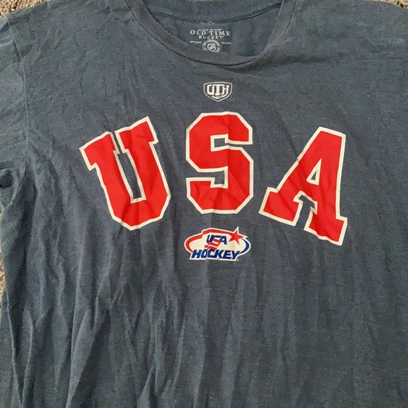 Medium USA Hockey Jonathan Quick T-Shirt - Picture 2 of 4
